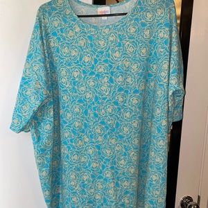 Lularoe Irma Rose Print